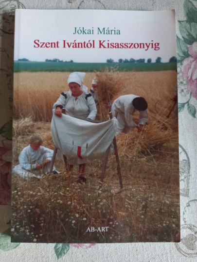 Szent Ivántól Kisasszonyig