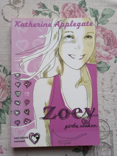 Zoey ​görbe utakon